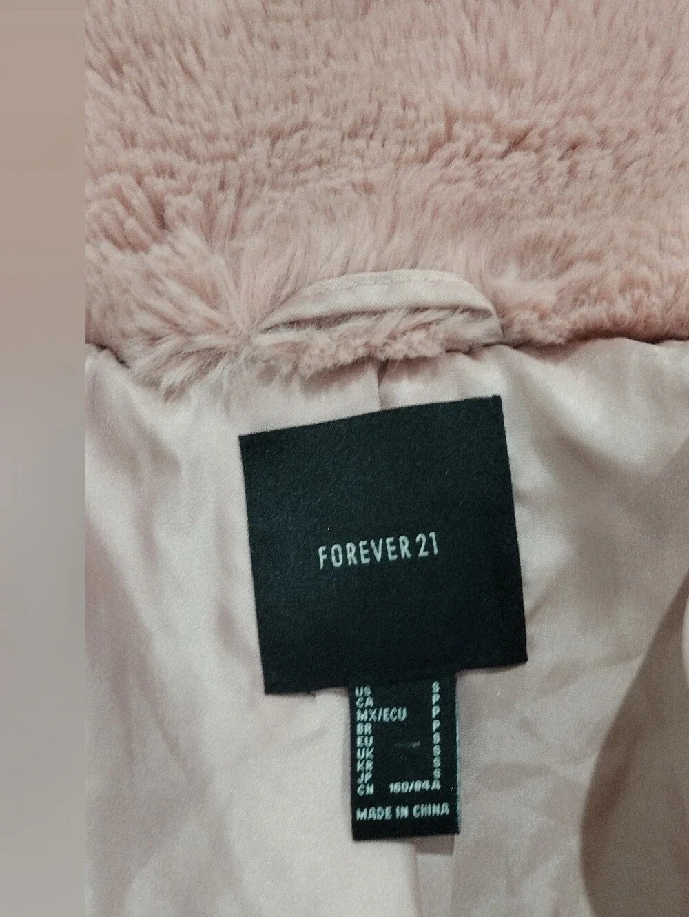 Forever 21 Sz S Dusty Pink Faux Fur Cropped Jacket